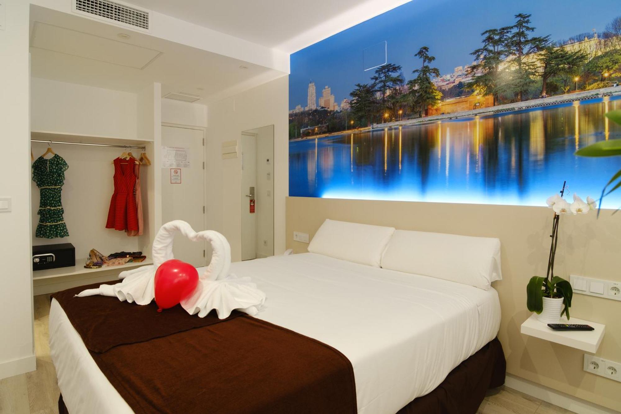 Hotel Bestprice Alegria Мадрид Экстерьер фото