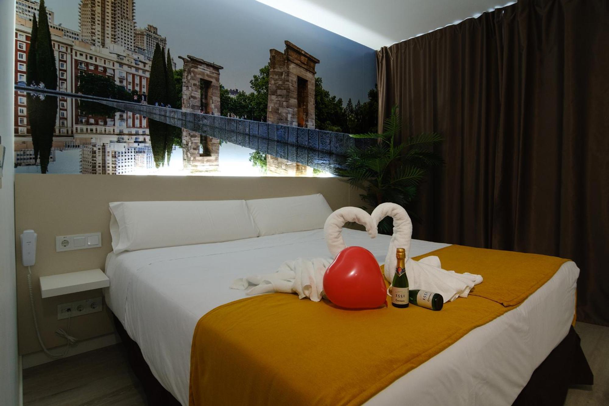 Hotel Bestprice Alegria Мадрид Экстерьер фото