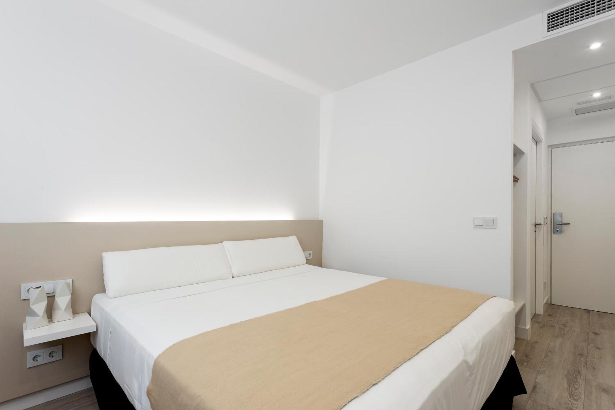 Hotel Bestprice Alegria Мадрид Экстерьер фото